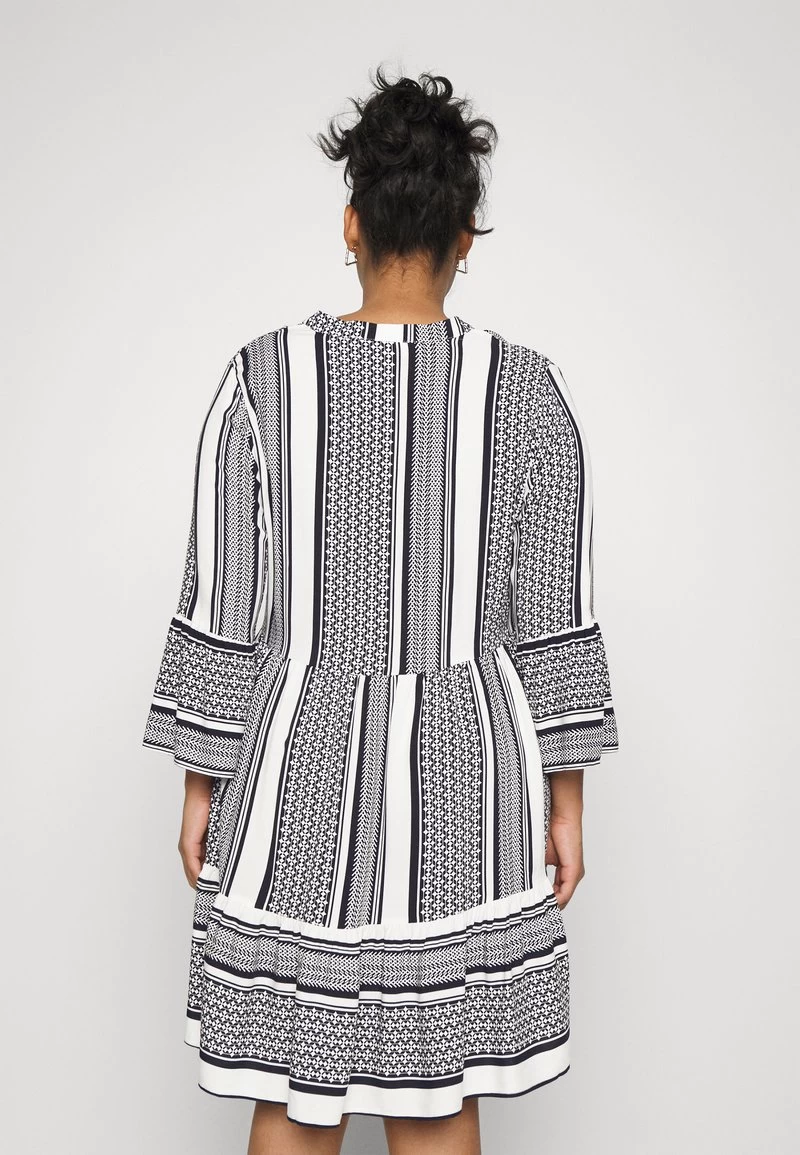 ONLY CARMAKOMA CARMARRAKESH DRESS PLUS SIZE - Freizeitkleid - Black 5 ONLY CARMAKOMA CARMARRAKESH DRESS PLUS SIZE - Freizeitkleid - Black – Bild 3