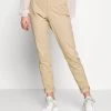 ONLY ONLPARIS REG NOOS - Chino - Beige 1 ONLY ONLPARIS REG NOOS - Chino - Beige -Mode Verkauf 0e6a051f8b25478e9a59c8451b7fee05