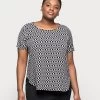 ONLY CARMAKOMA CARVICA PLUS SIZE - Bluse - Black/white 1 ONLY CARMAKOMA CARVICA PLUS SIZE - Bluse - Black/white -Mode Verkauf 1203cdef6f614ec88d843797dae92719