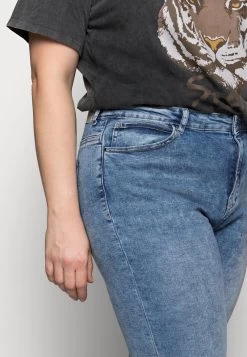 ONLY CARMAKOMA CARLAOLA LIFE - Jeans Skinny Fit - Light Blue Denim -Mode Verkauf 19c484a4257745e09a245a87695ce34b