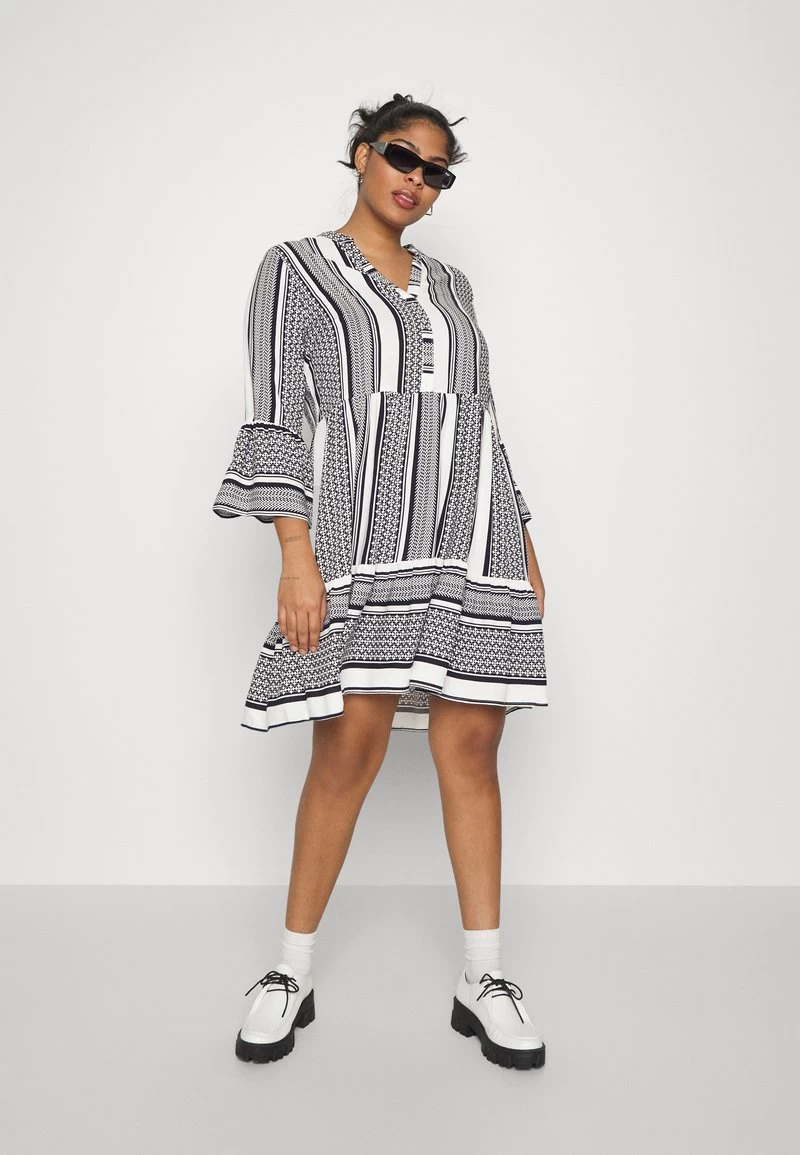 ONLY CARMAKOMA CARMARRAKESH DRESS PLUS SIZE - Freizeitkleid - Black 4 ONLY CARMAKOMA CARMARRAKESH DRESS PLUS SIZE - Freizeitkleid - Black – Bild 2