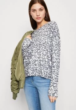 ONLY ONLLEANA O NECK - Strickpullover - Cloud Dancer -Mode Verkauf 2578780530ce467b815937f5fd716abf