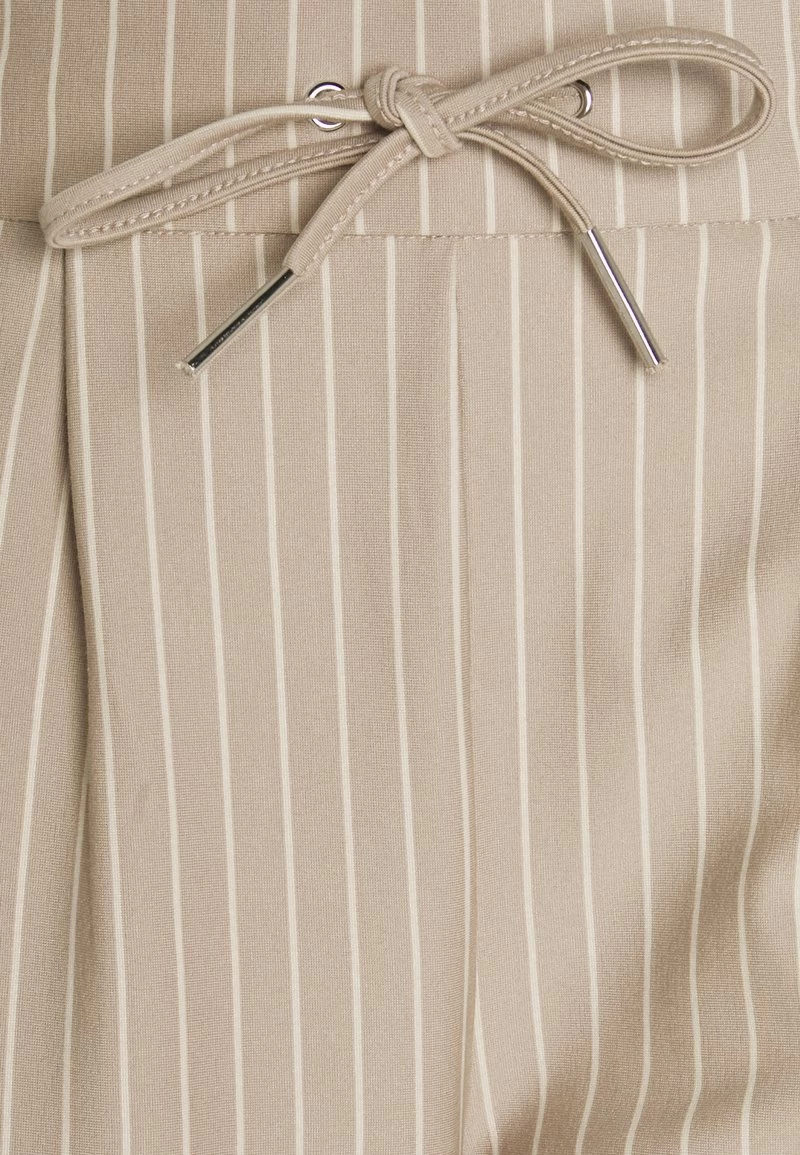 ONLY PANTALON POPTRASH - Stoffhose - Humus/cloud Dancer 5 ONLY PANTALON POPTRASH - Stoffhose - Humus/cloud Dancer – Bild 3