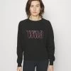 Only Play ONPNEDJA NEW O NECK - Sweatshirt - Black 1 Only Play ONPNEDJA NEW O NECK - Sweatshirt - Black -Mode Verkauf 46b217d3e9dd4a0699bc2ba90881b817