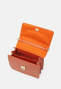 ONLY ONLSARAH CROSS BODY BAG - Umhängetasche - Persimmon Orangeut -Mode Verkauf 474c19a52bba44d483d1bbb15da0dec4