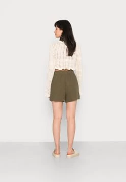 ONLY ONLTHYRA - Shorts - Deep Lichen Green -Mode Verkauf 47c6ce2216fb4d8ea2fee14a1023575f