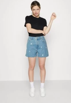 ONLY ONLJAGGER - Jeans Shorts - Light Blue Denim -Mode Verkauf 56bd9a6aa0c34f4a83769aaf7ebcf727