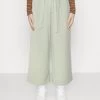 ONLY ONLLIZZO BELT CULOTTE - Stoffhose - Desert Sage 1 ONLY ONLLIZZO BELT CULOTTE - Stoffhose - Desert Sage -Mode Verkauf 6384caeb1f8045c59ec16c2a84b1b22b