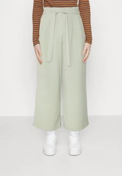 ONLY ONLLIZZO BELT CULOTTE - Stoffhose - Desert Sage