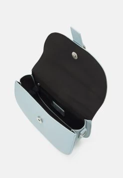 ONLY ONLSHAKIRA PU CROSS BODY BAG - Umhängetasche - Skyway 10 ONLY ONLSHAKIRA PU CROSS BODY BAG - Umhängetasche - Skyway -Mode Verkauf 740e3239ad0f4339bb0c32413719090a