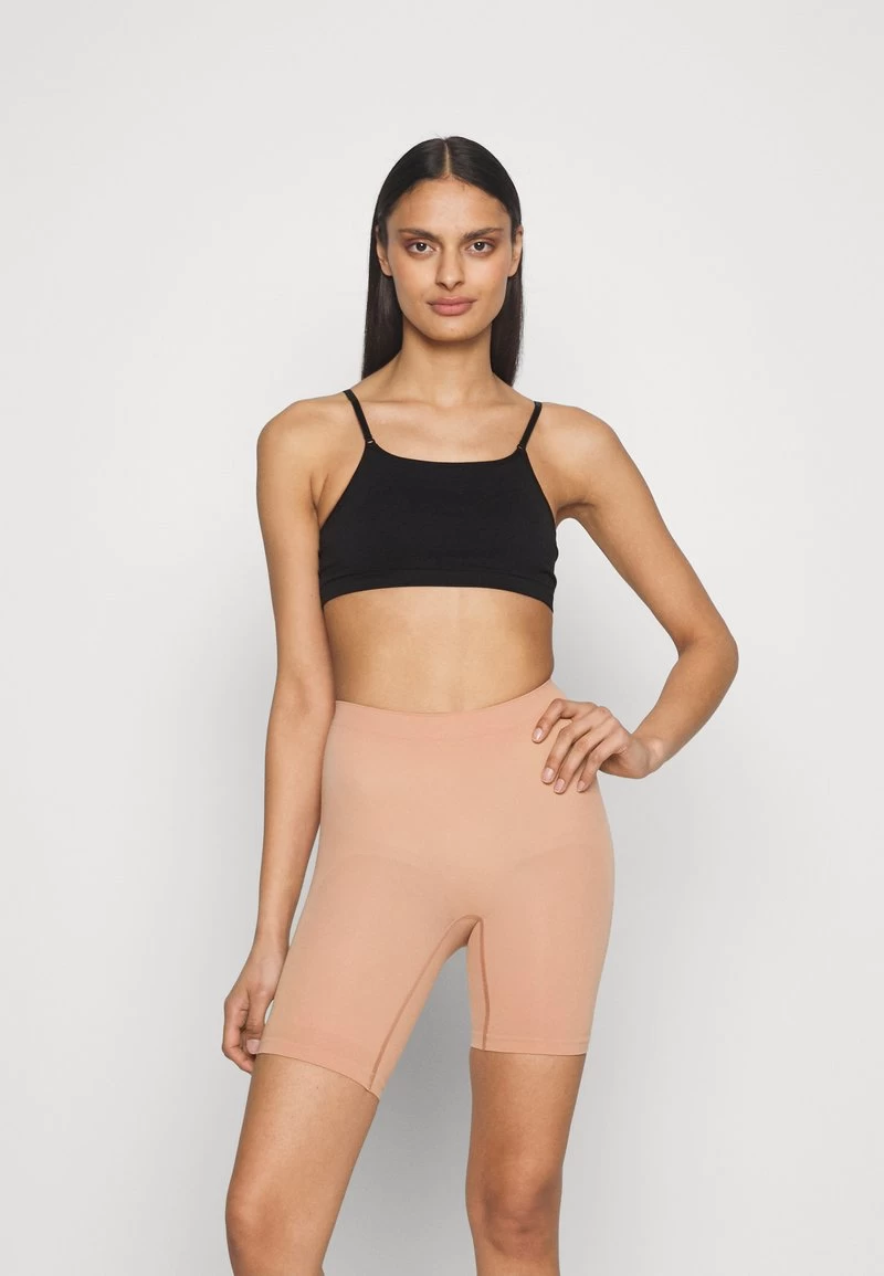 ONLY ONLVICKY SEAMLESS PADDED STRAP TOP - Bustier - Black 4 ONLY ONLVICKY SEAMLESS PADDED STRAP TOP - Bustier - Black – Bild 2