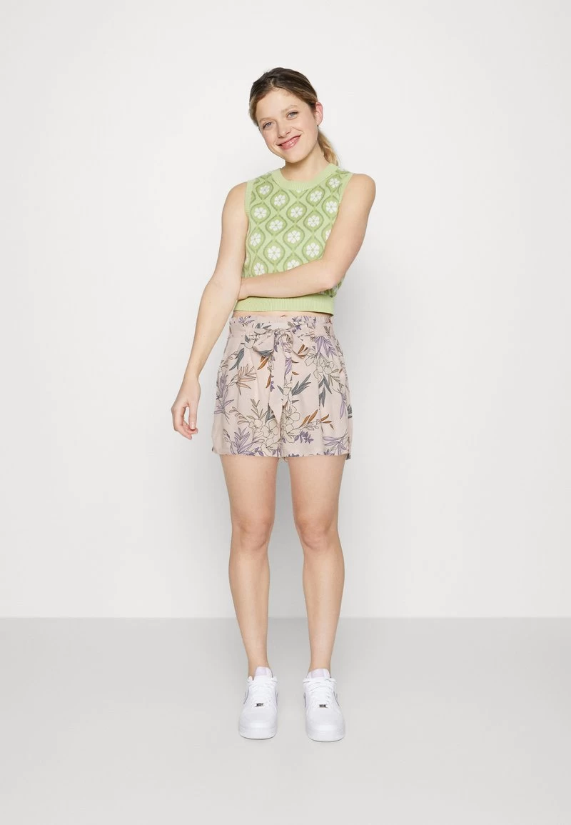 ONLY ONLNOVA SMILLA BELT - Shorts - Peach Blush 4 ONLY ONLNOVA SMILLA BELT - Shorts - Peach Blush – Bild 2