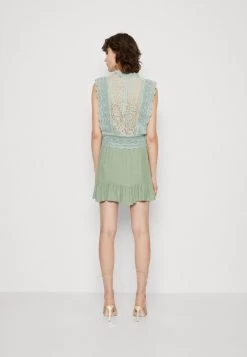 ONLY ONLKARO - Bluse - Jadeite 10 ONLY ONLKARO - Bluse - Jadeite -Mode Verkauf 8632fe7f29bb4fe58e1c563563e16918