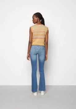 ONLY ONLBLUSH LIFE MID FLARED - Flared Jeans - Light Blue Denim 10 ONLY ONLBLUSH LIFE MID FLARED - Flared Jeans - Light Blue Denim -Mode Verkauf 881849fcf2ed421d8f995b6a7e10f75f