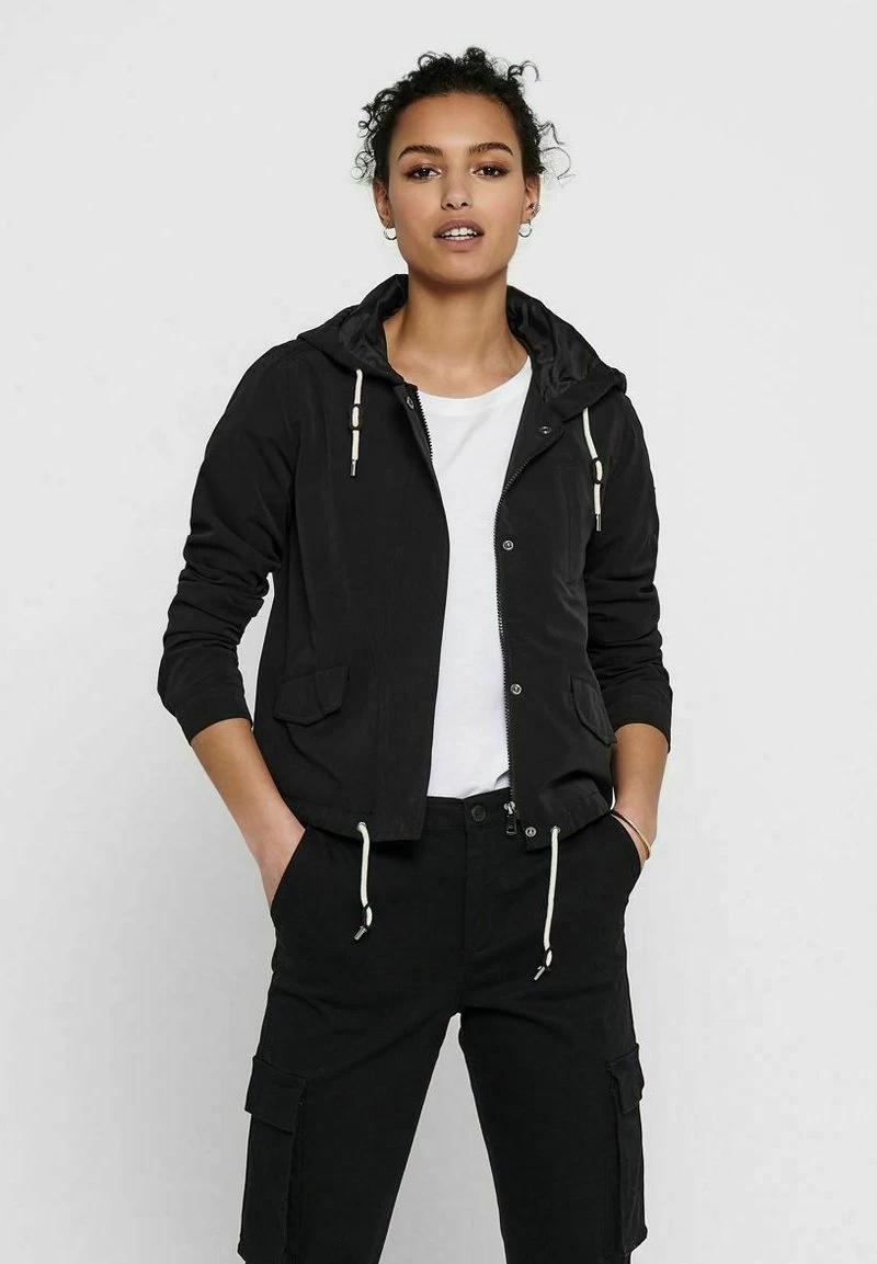 ONLY ONLSKYLAR HOOD SPRING JACKET - Leichte Jacke - Black 3 ONLY ONLSKYLAR HOOD SPRING JACKET - Leichte Jacke - Black