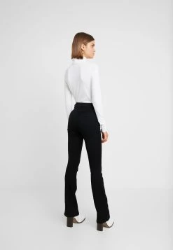 ONLY ROYAL HIGH SWEET - Jeans Bootcut - Black -Mode Verkauf 906978f1ec2b4711b788415a71849bc4