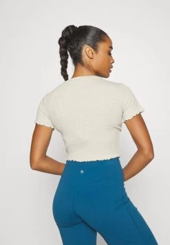 Only Play ONPKIARA CROP - T-Shirt Basic - Whisper White -Mode Verkauf 92bf03e37f1f49999b35ea8b652e24c1