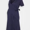 ONLY MATERNITY OLMMAY WRAP DRESS - Jerseykleid - Evening Blue 2 ONLY MATERNITY OLMMAY WRAP DRESS - Jerseykleid - Evening Blue -Mode Verkauf 92c7615bc4d14c0c9c8703fc0dedd34c 1