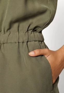 ONLY ONLMAGO LIFE STRAP PLAYSUIT - Jumpsuit - Kalamata -Mode Verkauf 9bc1833de1554137afbf76cfb9844048