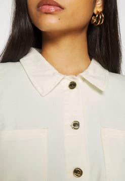 ONLY ONLMELROSE JACKET YORK - Jeansjacke - Ecru 13 ONLY ONLMELROSE JACKET YORK - Jeansjacke - Ecru -Mode Verkauf ae896fa45a6542cd9ee851d1ea9c7b6a