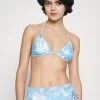 ONLY ONLMOLLY TIE DYE - Bikini-Top - Cloud Dancer/azure Blue Tie Dye -Mode Verkauf ba9765ea487849f29da2cf2941e90476