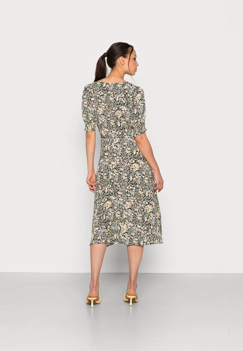 ONLY ONLFREDERIKKE V NECK BELT DRESS - Blusenkleid - Cloud Dancer/yellow Mix 5 ONLY ONLFREDERIKKE V NECK BELT DRESS - Blusenkleid - Cloud Dancer/yellow Mix – Bild 3