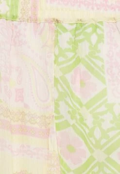 ONLY ONLSTELLA PATCH A LINE SKIRT - A-Linien-Rock - Kiwi Border -Mode Verkauf e20a1223faae4c989265e3c63e089852