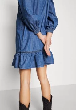 ONLY MATERNITY OLMALAIA DRESS - Jerseykleid - Medium Blue Denim -Mode Verkauf f4ca3a214c8a4a49966b15f7dbb49bef